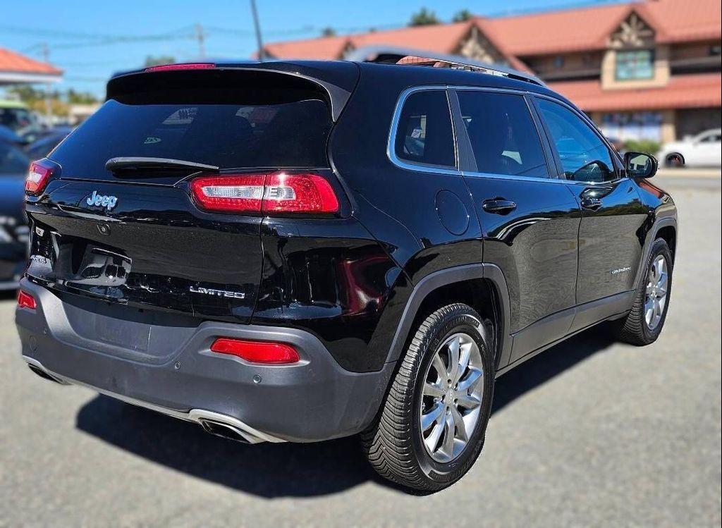 used 2018 Jeep Cherokee car, priced at $19,995