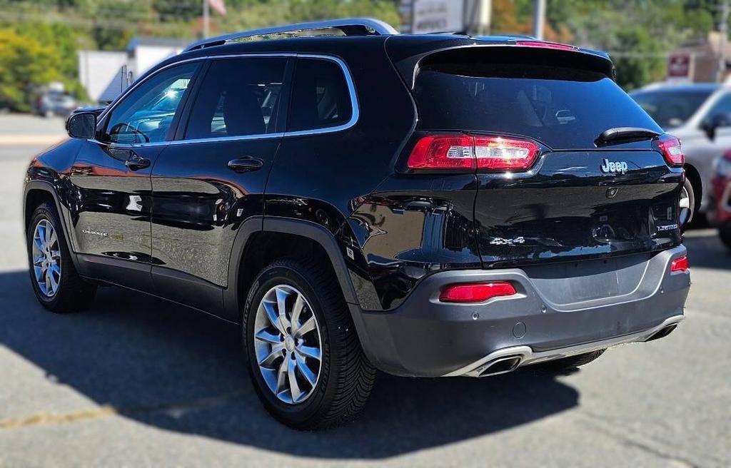 used 2018 Jeep Cherokee car, priced at $19,995