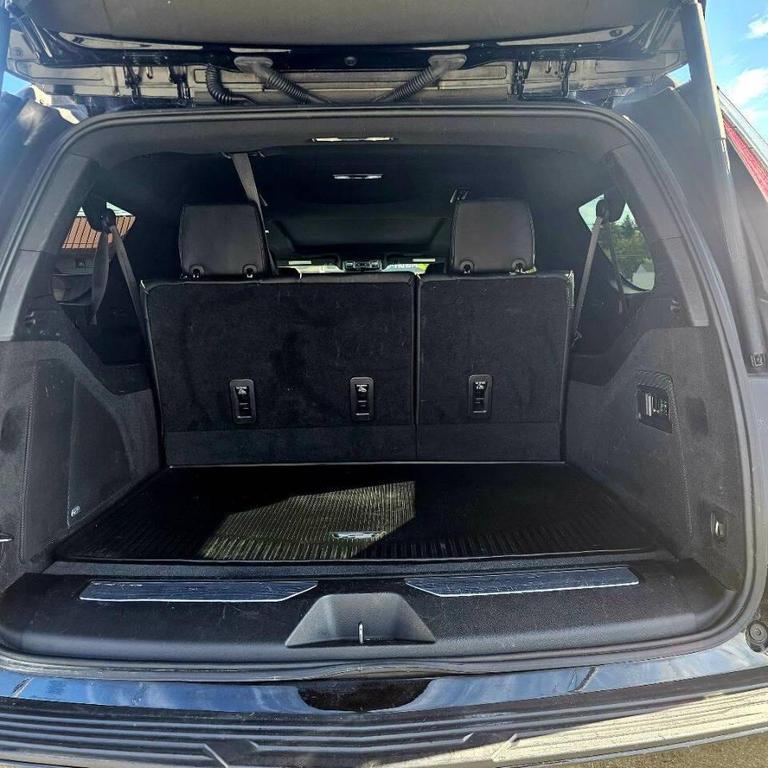 used 2022 Cadillac Escalade ESV car, priced at $62,995