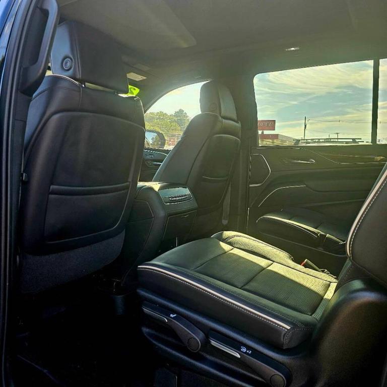 used 2022 Cadillac Escalade ESV car, priced at $62,995