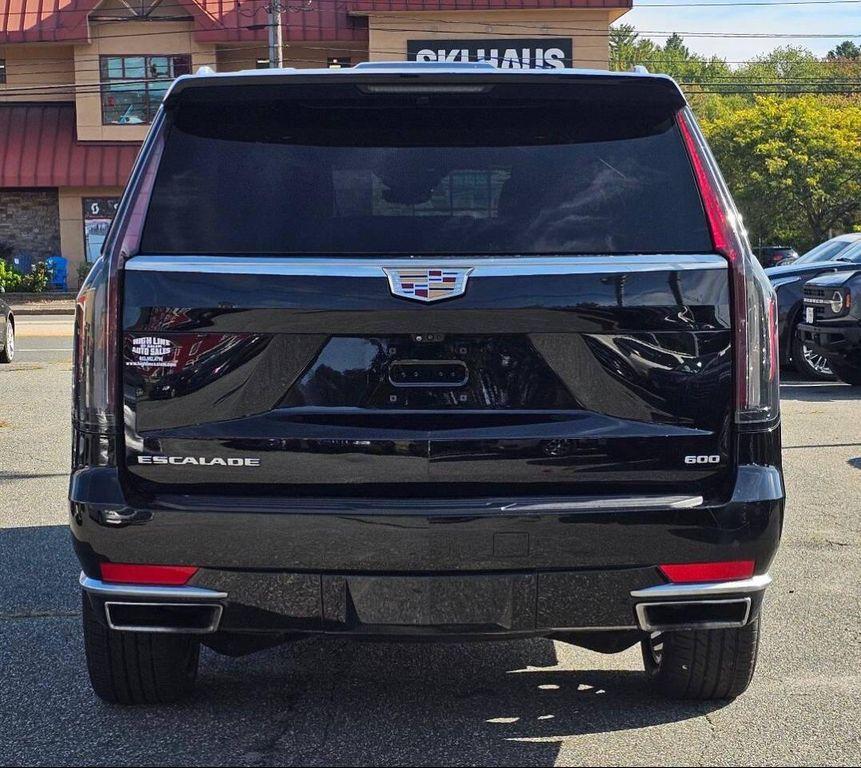 used 2022 Cadillac Escalade ESV car, priced at $62,995
