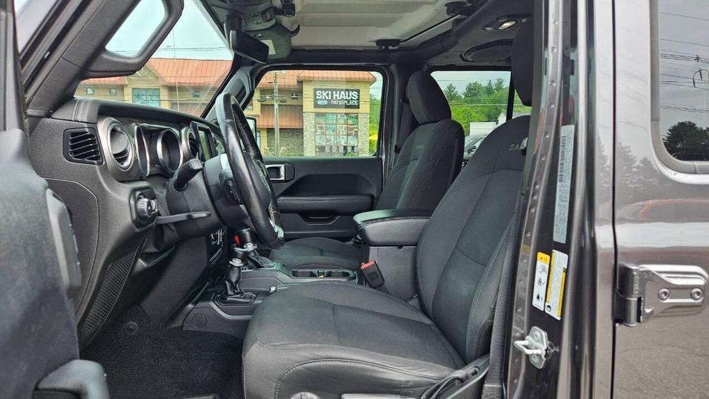 used 2018 Jeep Wrangler Unlimited car, priced at $27,995