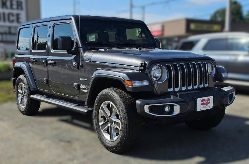 used 2018 Jeep Wrangler Unlimited car, priced at $27,995