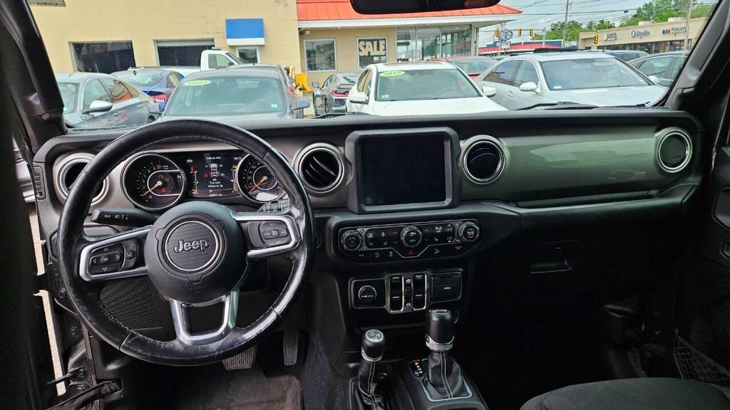 used 2018 Jeep Wrangler Unlimited car, priced at $27,995