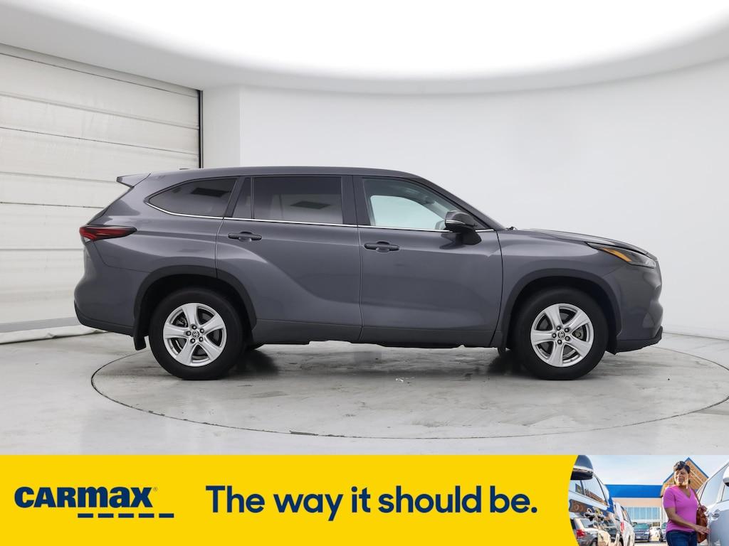used 2024 Toyota Highlander car, priced at $34,998