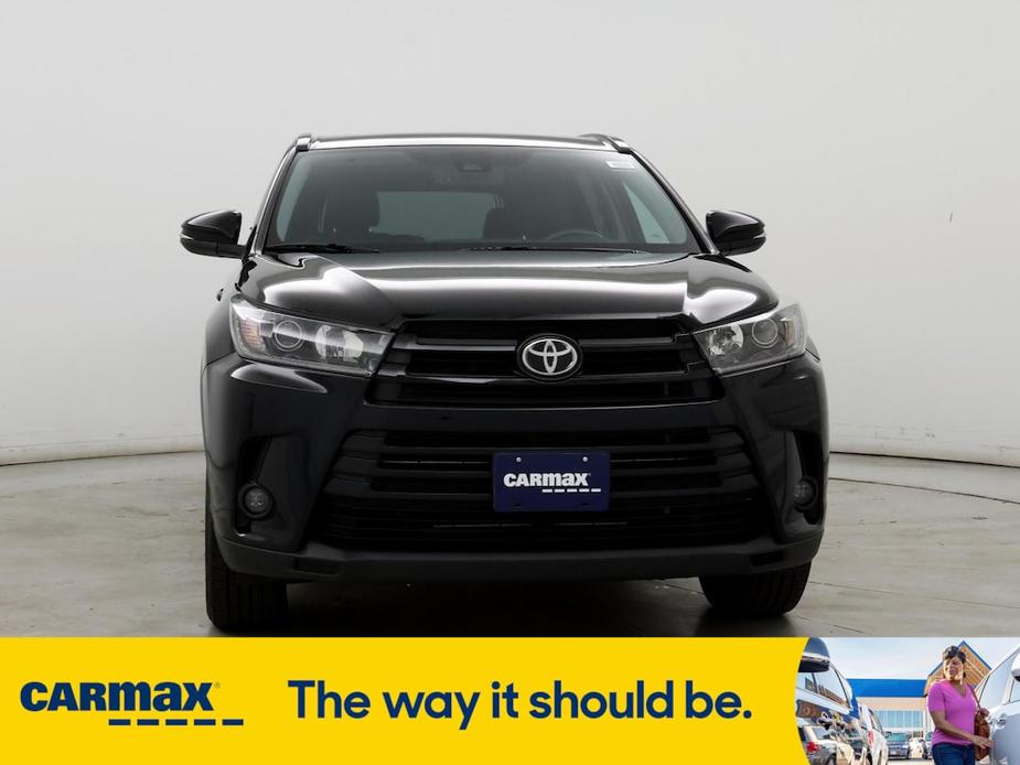 used 2019 Toyota Highlander car, priced at $26,998