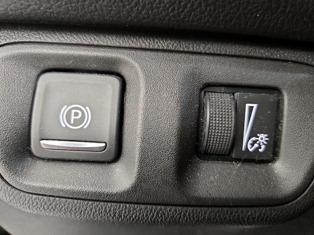 used 2021 GMC Acadia car, priced at $25,998