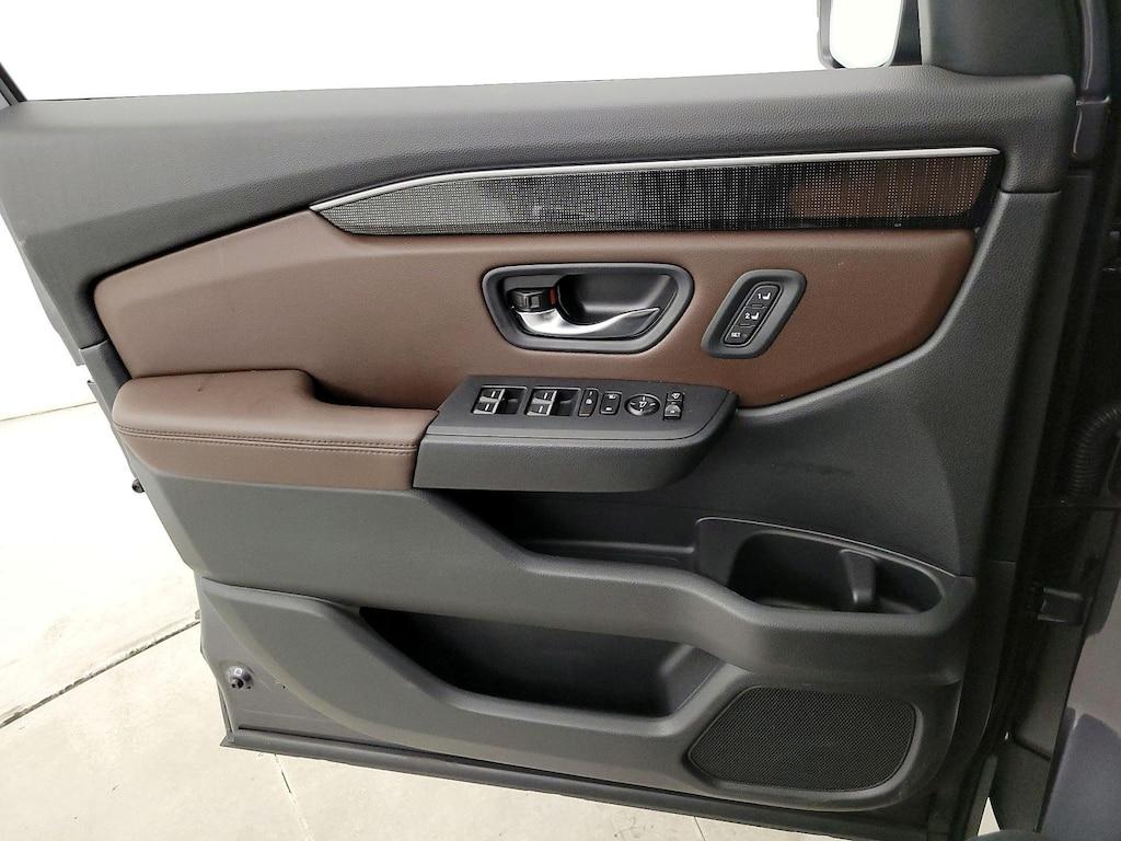 used 2023 Honda Pilot car, priced at $46,998