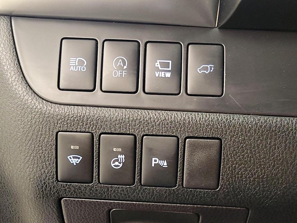 used 2019 Toyota Highlander car, priced at $30,998