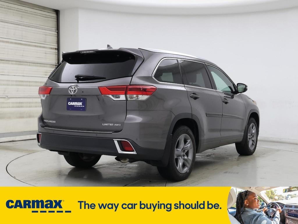 used 2019 Toyota Highlander car, priced at $30,998