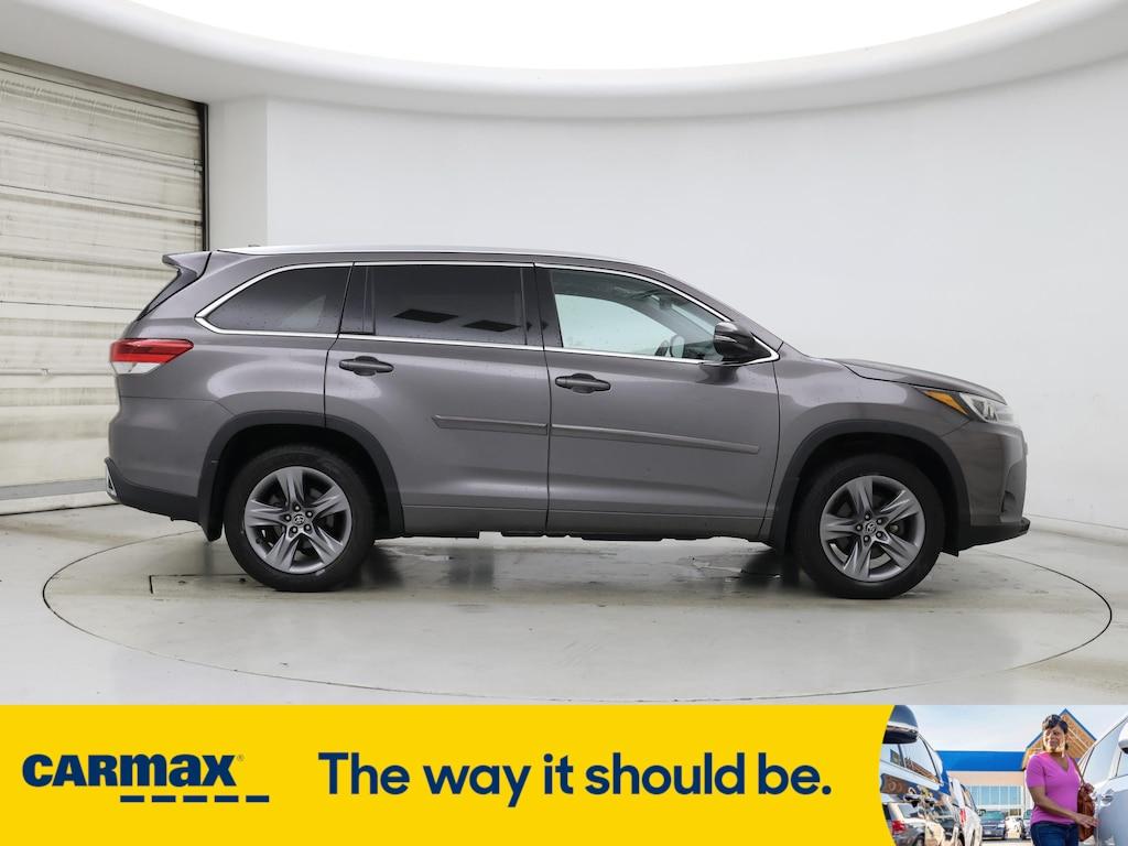used 2019 Toyota Highlander car, priced at $30,998