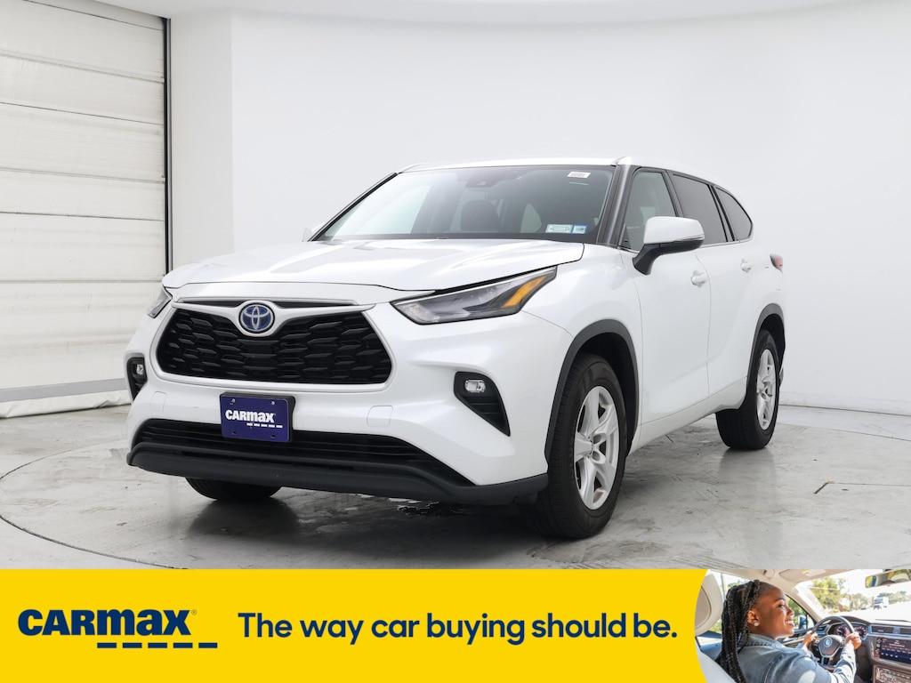 used 2022 Toyota Highlander Hybrid car, priced at $31,998