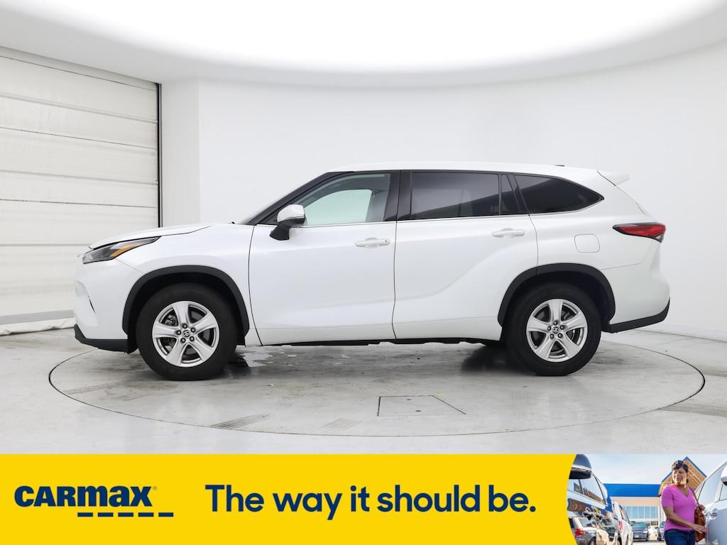 used 2022 Toyota Highlander Hybrid car, priced at $31,998