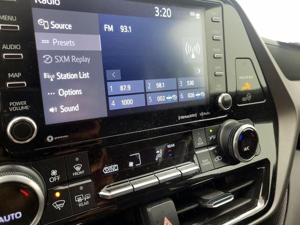 used 2022 Toyota Highlander Hybrid car, priced at $31,998