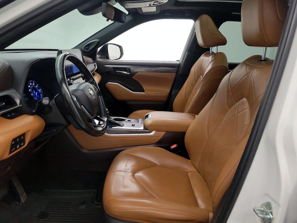 used 2020 Toyota Highlander Hybrid car, priced at $37,998