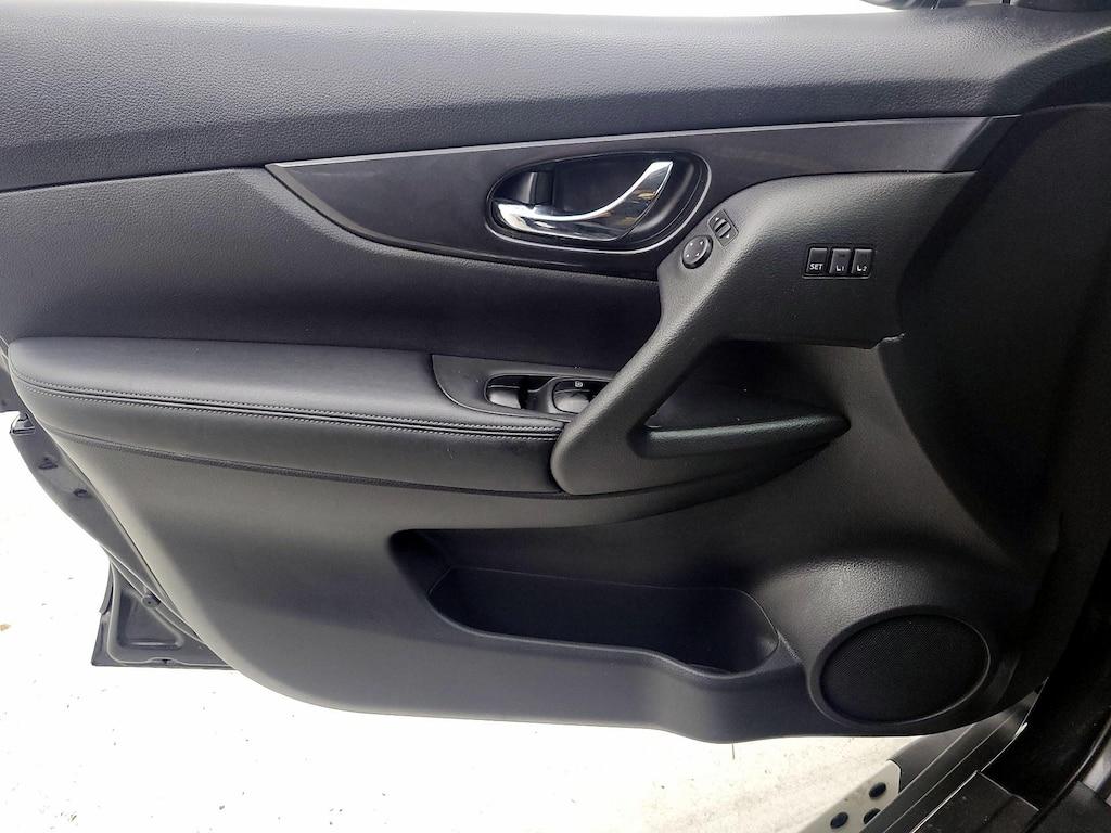 used 2018 Nissan Rogue car, priced at $18,998