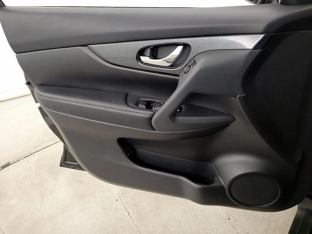 used 2015 Nissan Rogue car, priced at $13,998
