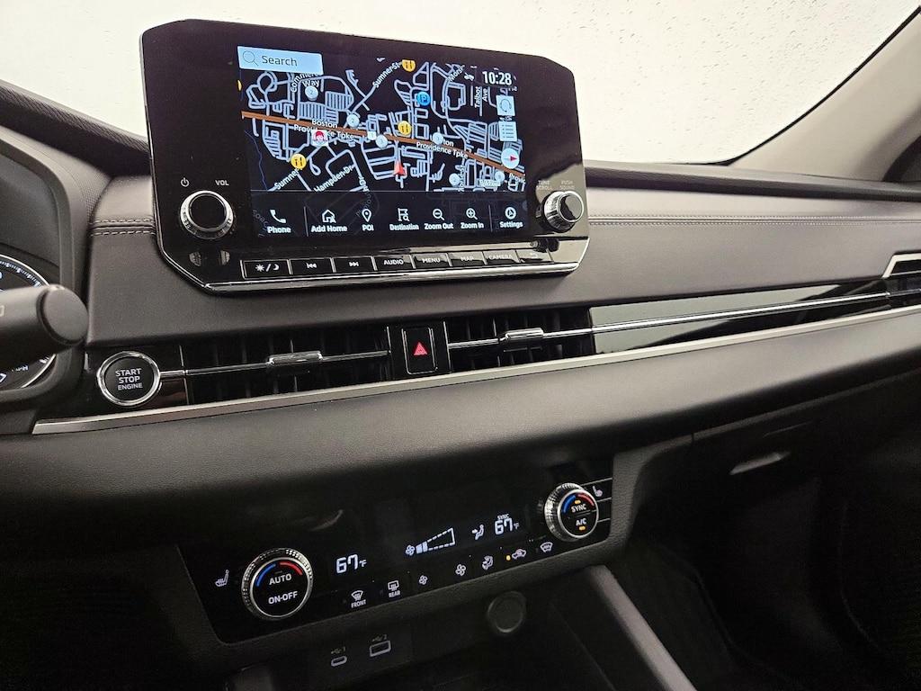 used 2023 Mitsubishi Outlander car, priced at $28,998