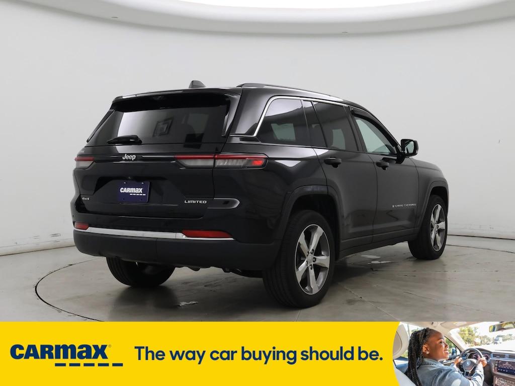 used 2022 Jeep Grand Cherokee car, priced at $34,998
