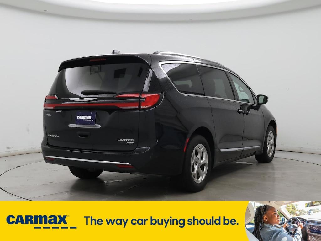 used 2021 Chrysler Pacifica car, priced at $38,998