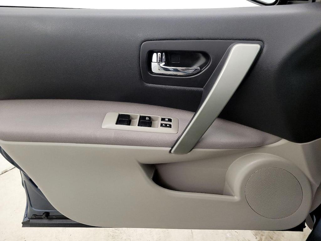 used 2014 Nissan Rogue Select car, priced at $15,998