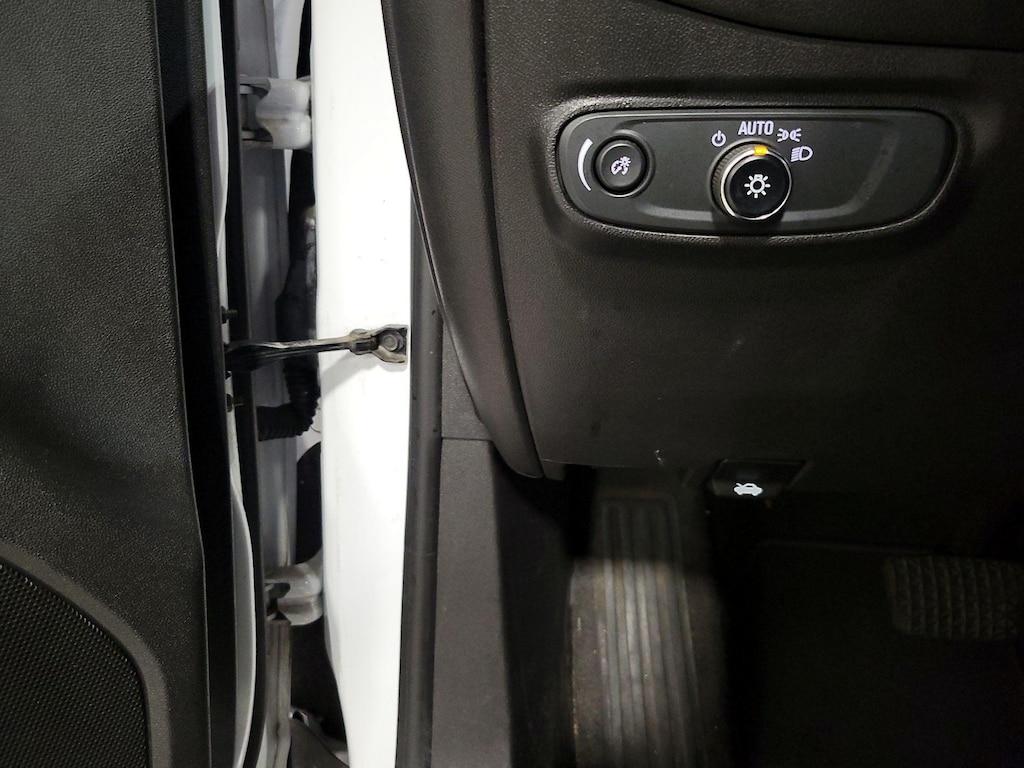 used 2022 Chevrolet Equinox car, priced at $22,998