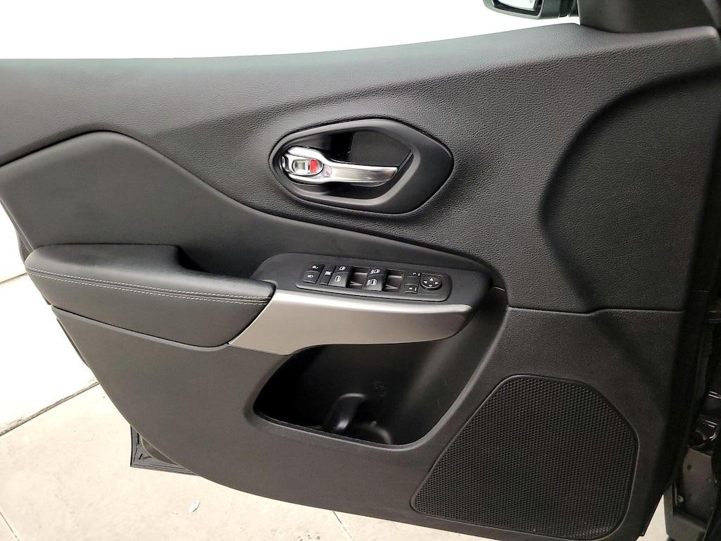 used 2021 Jeep Cherokee car, priced at $21,998