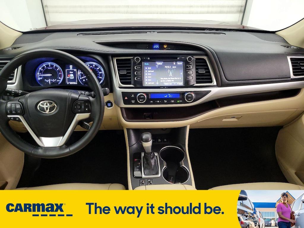 used 2014 Toyota Highlander car, priced at $19,998
