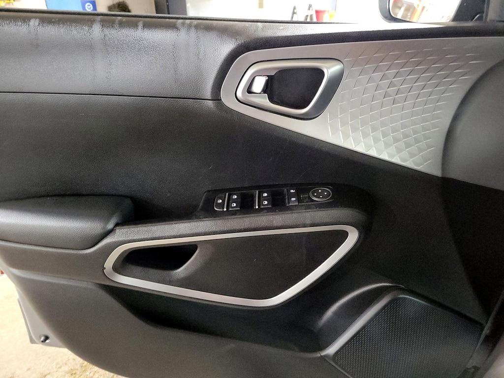 used 2024 Kia Soul car, priced at $19,998