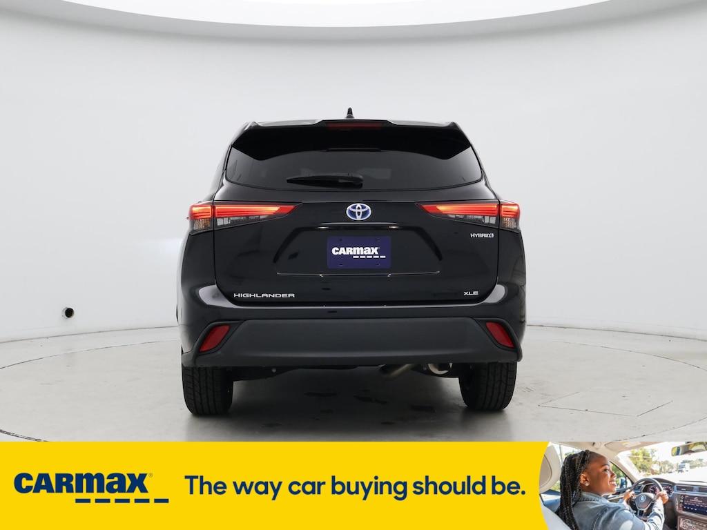 used 2023 Toyota Highlander Hybrid car, priced at $42,998