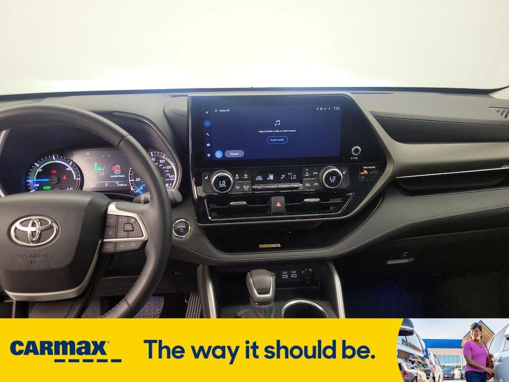 used 2023 Toyota Highlander Hybrid car, priced at $42,998