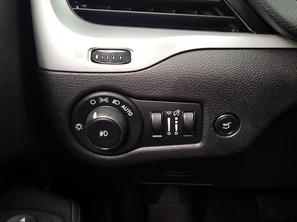 used 2014 Jeep Cherokee car, priced at $12,998