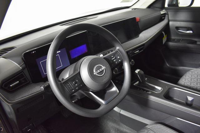 new 2025 Nissan Kicks car, priced at $26,555