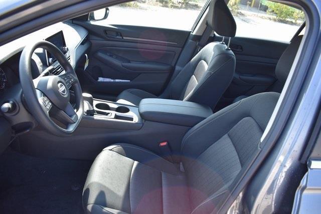new 2025 Nissan Altima car, priced at $27,336