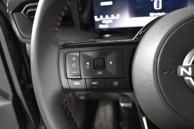 new 2025 Nissan Kicks car, priced at $29,497