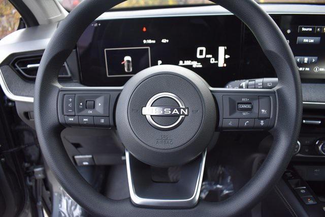 new 2025 Nissan Kicks car, priced at $26,165