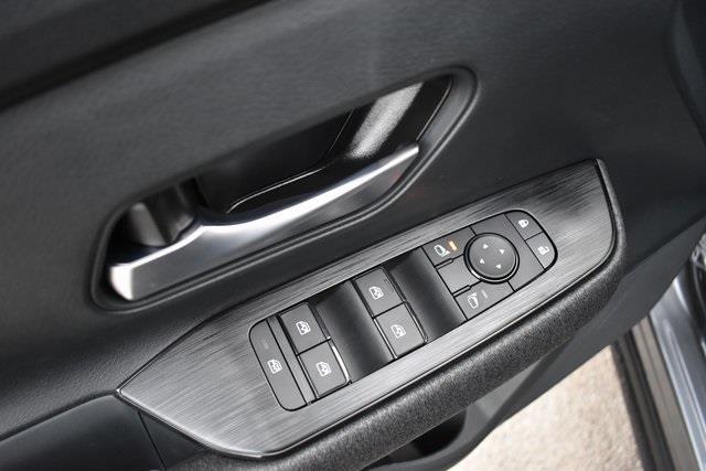 new 2025 Nissan Kicks car, priced at $26,665