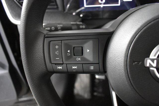 new 2025 Nissan Kicks car, priced at $27,903