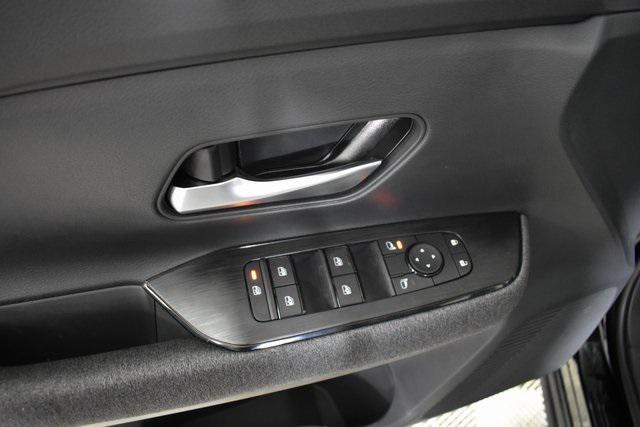 new 2025 Nissan Kicks car, priced at $27,903