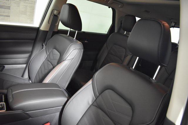 new 2025 Nissan Pathfinder car, priced at $48,208