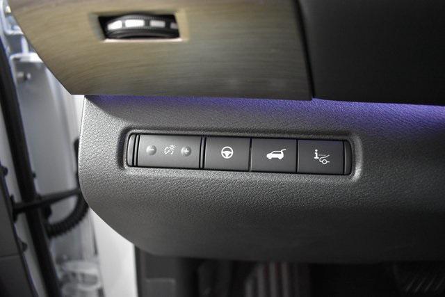 new 2025 Nissan Pathfinder car, priced at $48,208