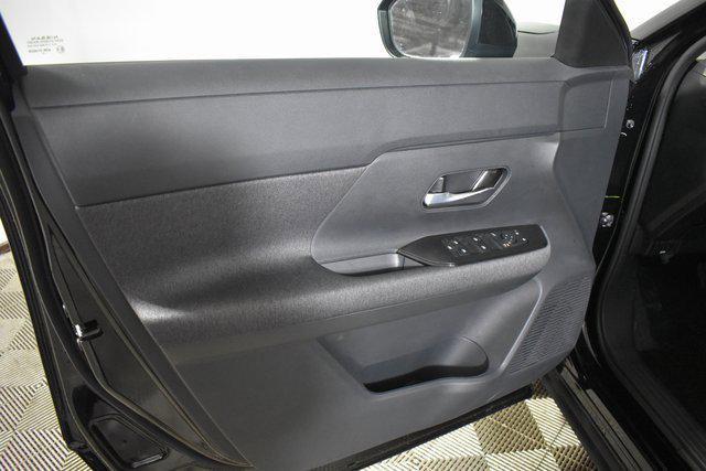 new 2025 Nissan Kicks car, priced at $25,293