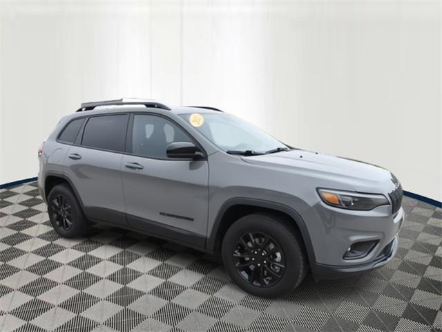 used 2023 Jeep Cherokee car, priced at $20,506