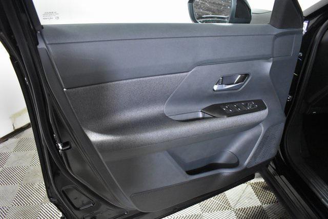 new 2025 Nissan Kicks car, priced at $28,150