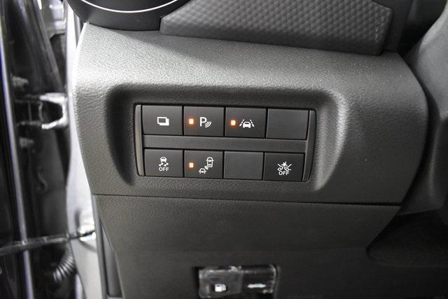 new 2025 Nissan Kicks car, priced at $23,179