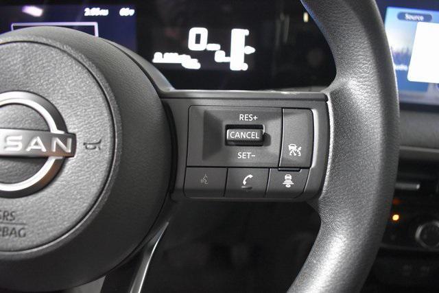 new 2025 Nissan Kicks car, priced at $26,555