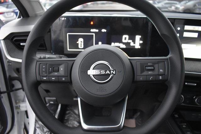 new 2025 Nissan Kicks car, priced at $27,279