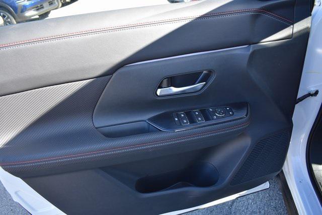 new 2025 Nissan Kicks car, priced at $28,853