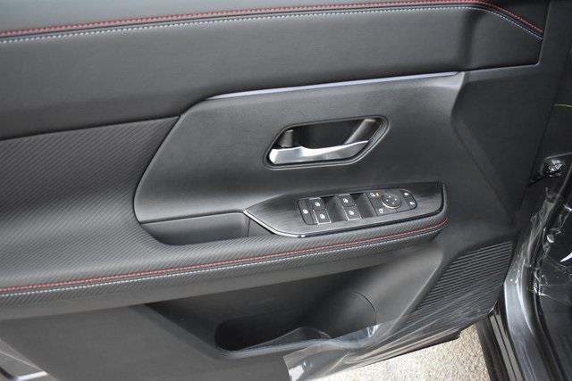 new 2025 Nissan Kicks car, priced at $29,497