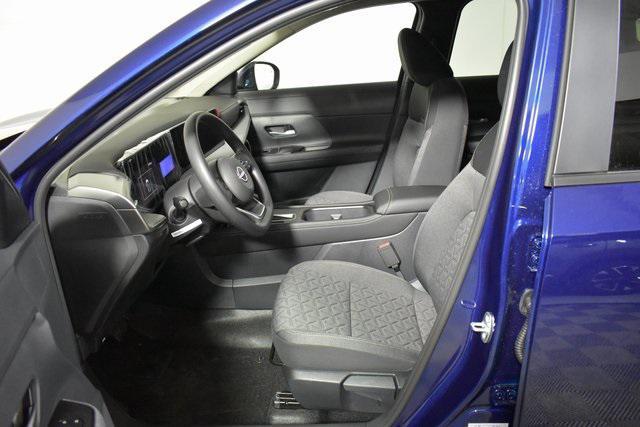 new 2025 Nissan Kicks car, priced at $27,903